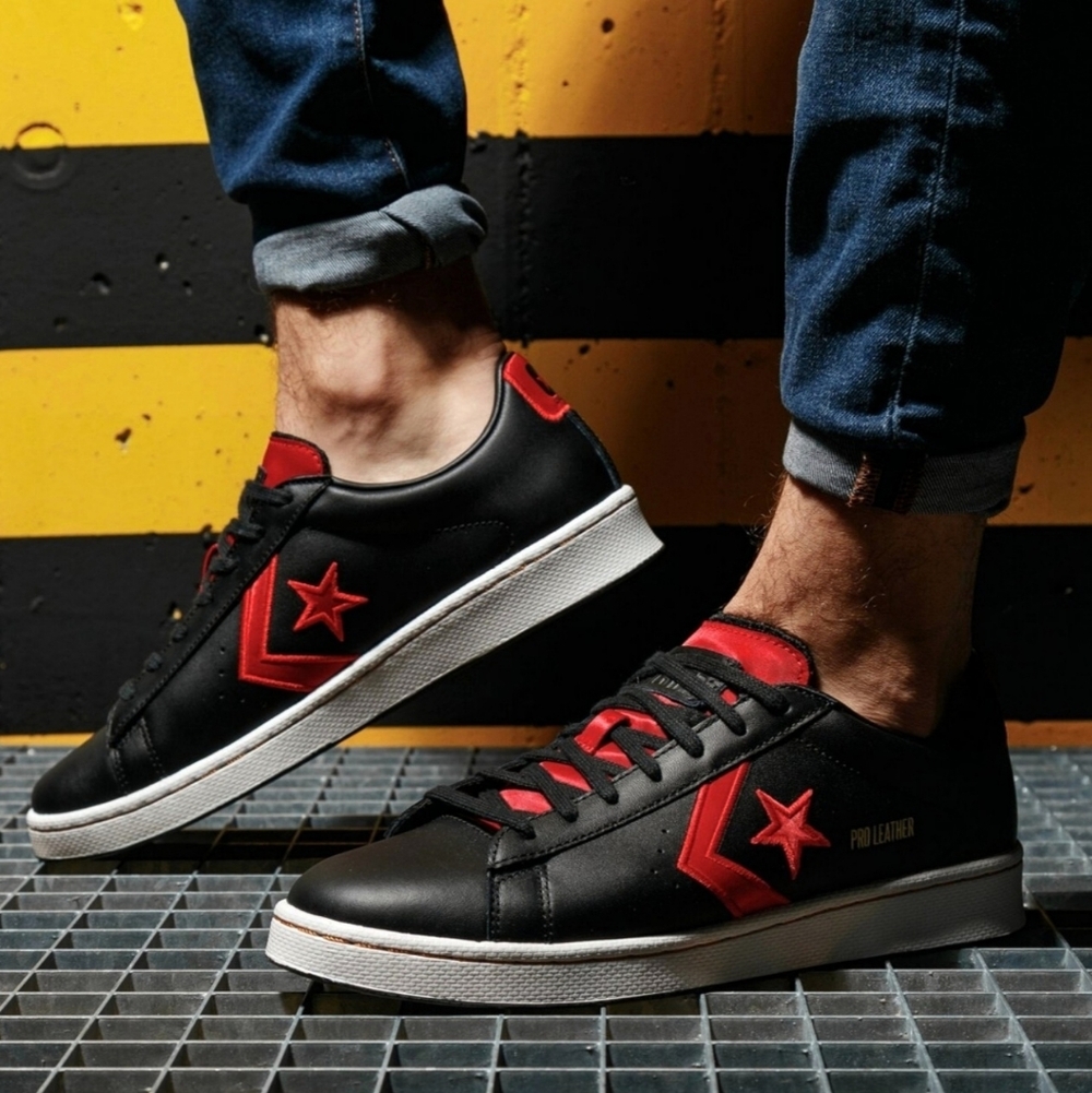 Converse Pro Leather Ox Low Womens Size 5.5 Black Red Shoes